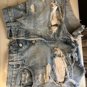 Levi’s 501 High Rise Denim Shorts size 24